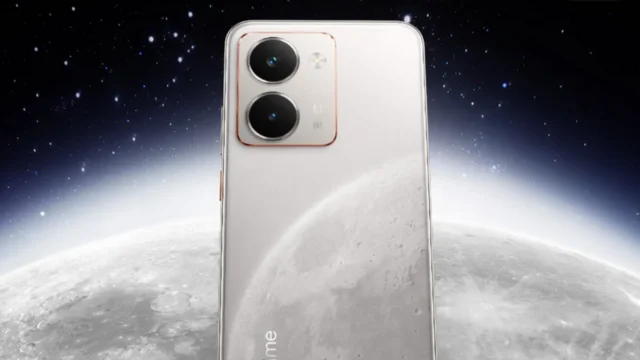 Realme P3 Ultra 5G glow-in-the-dark lunar design in Neptune Blue and Orion Red colors.