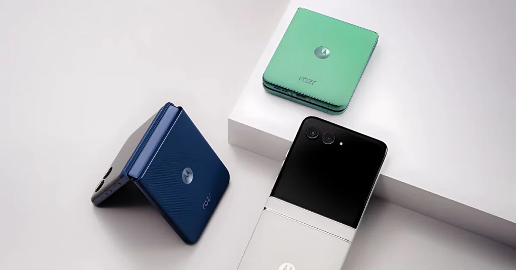 Motorola has officially introduced the Motorola Razr 60 in India